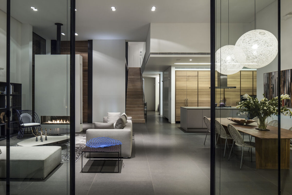 ZR HOUSE